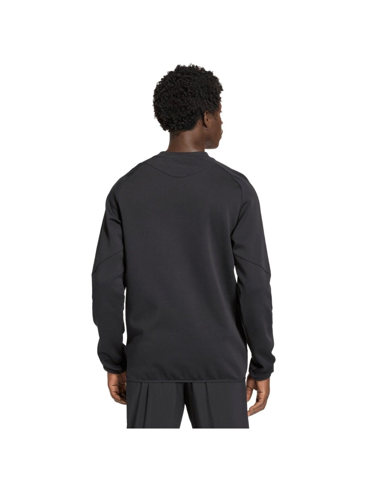 Adidas džemperis vyrams Tiro 26 Travel Crew juodas JM5540 2 Adidas džemperis vyrams Tiro 26 Travel Crew juodas JM5540 2