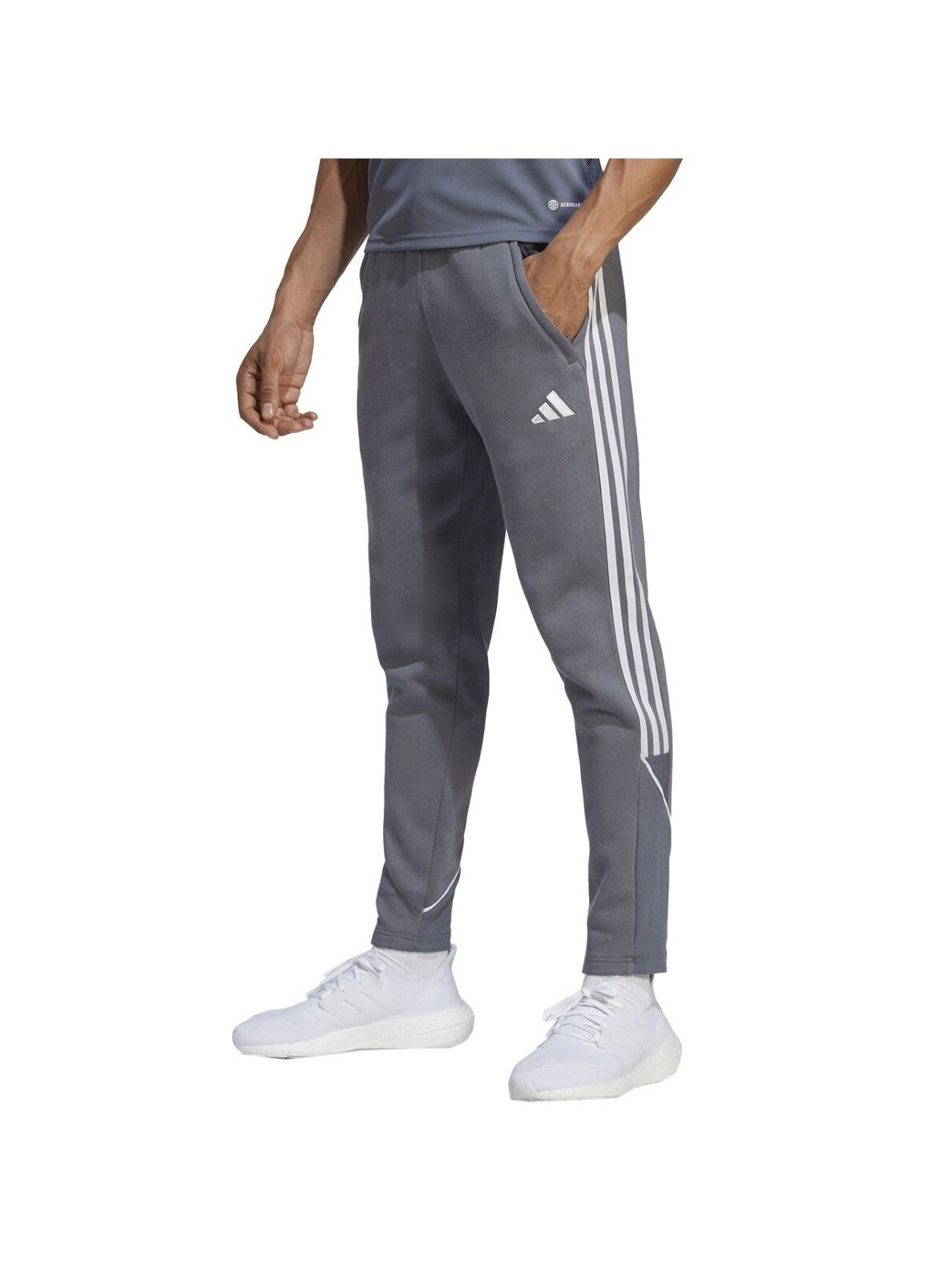Adidas Tiro 23 League Sweat Tracksuit Bottoms vyriškos sportinis kostiumas pilkos spalvos HZ3019 1 Adidas Tiro 23 League Sweat Tracksuit Bottoms vyriškos sportinis kostiumas pilkos spalvos HZ3019 1