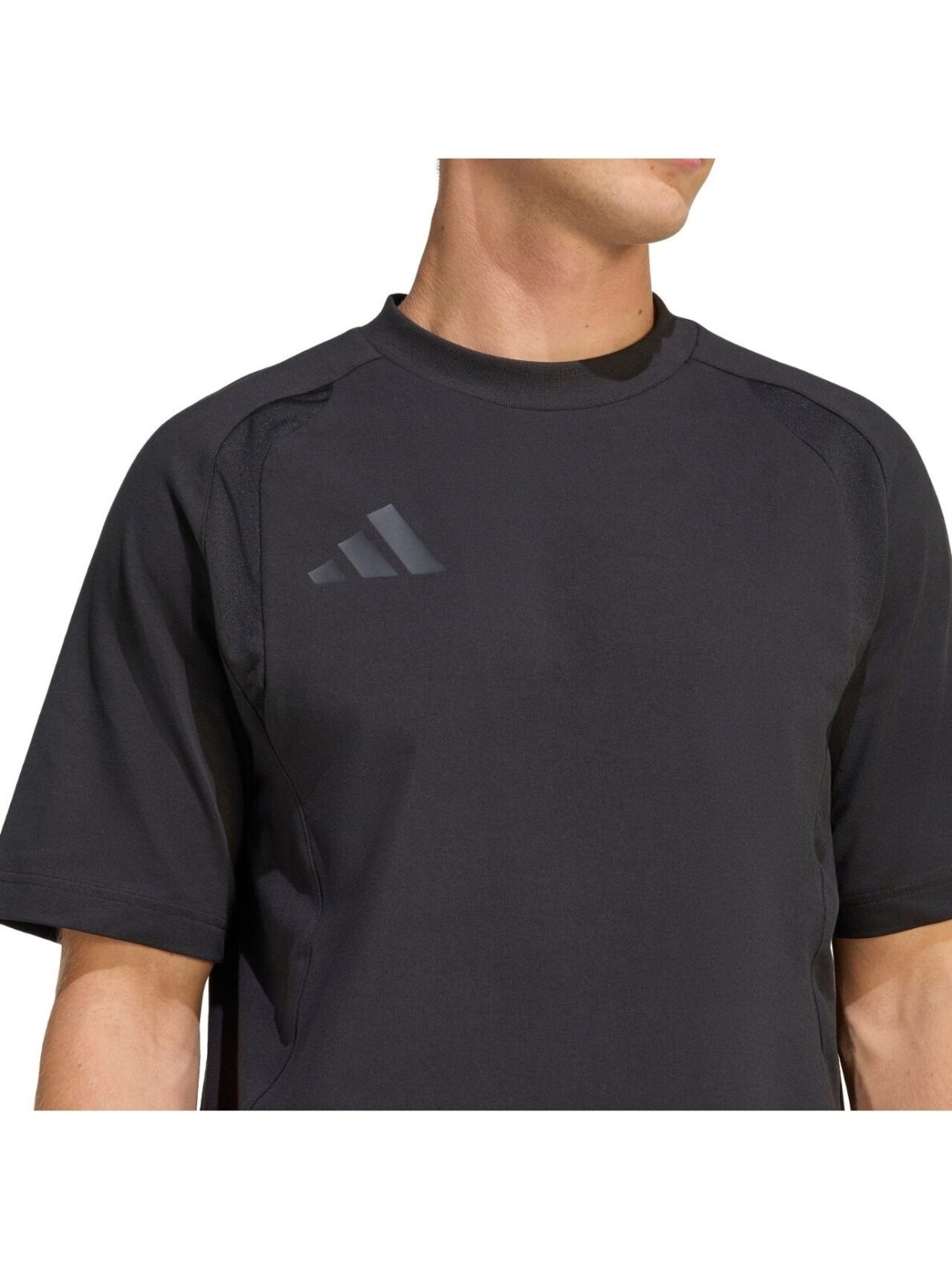 adidas Tiro 26 Travel Tee marškinėliai vyrams juodi JM5543 3 adidas Tiro 26 Travel Tee marškinėliai vyrams juodi JM5543 3