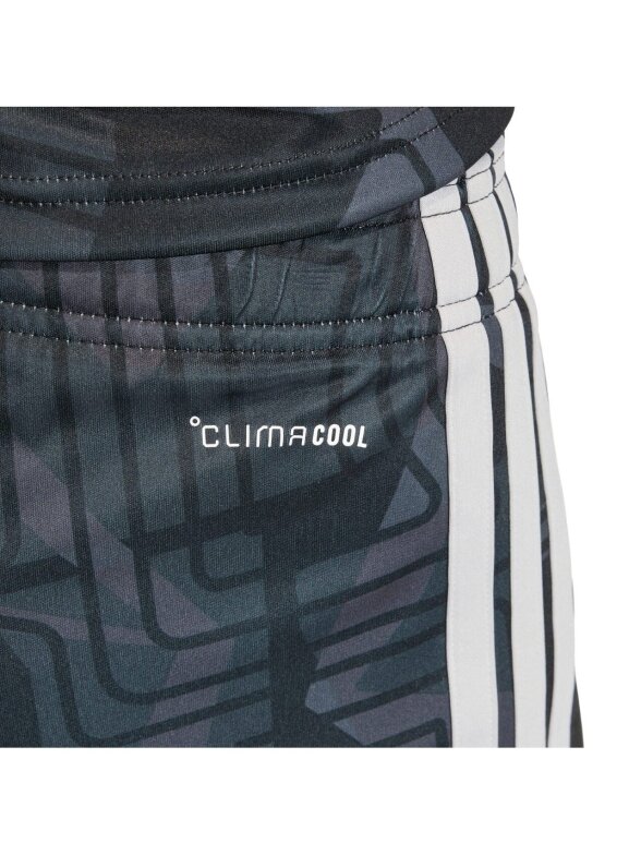 Adidas Tiro 26 Competition Goalkeeper vyriški vartininko šortai juodi KC5351 3