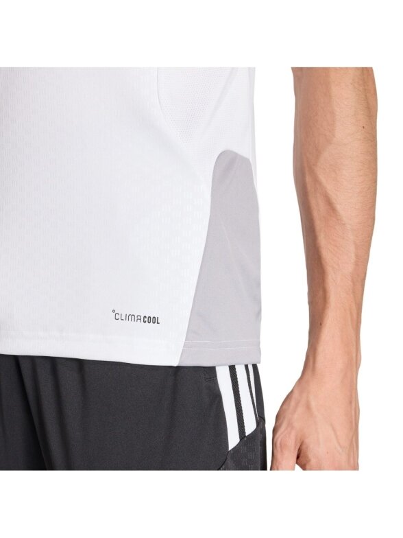 Adidas Tiro 26 Competition vyrams be rankovių marškiniai balti KA7614 5 Adidas Tiro 26 Competition vyrams be rankovių marškiniai balti KA7614 5