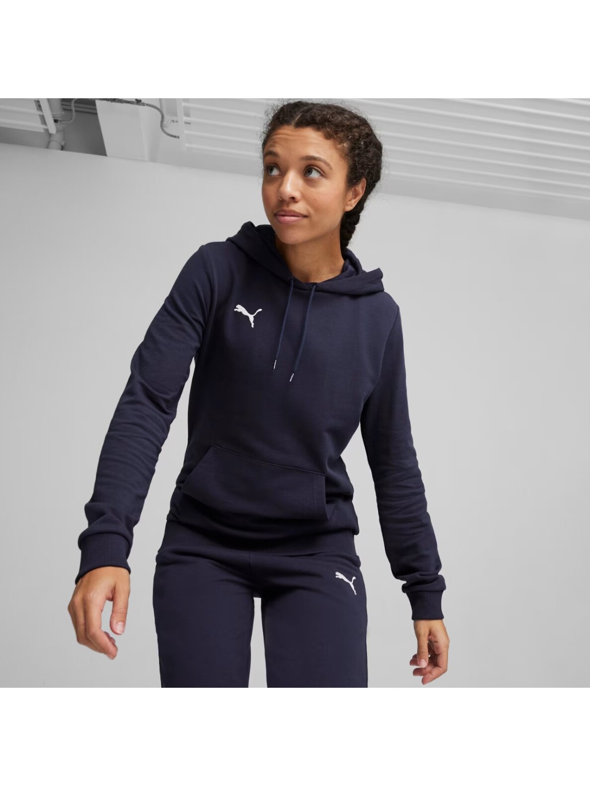 Puma Team Goal Casuals Hoody moterų džemperis tamsiai mėlyna 658621 06 2 Puma Team Goal Casuals Hoody moterų džemperis tamsiai mėlyna 658621 06 2