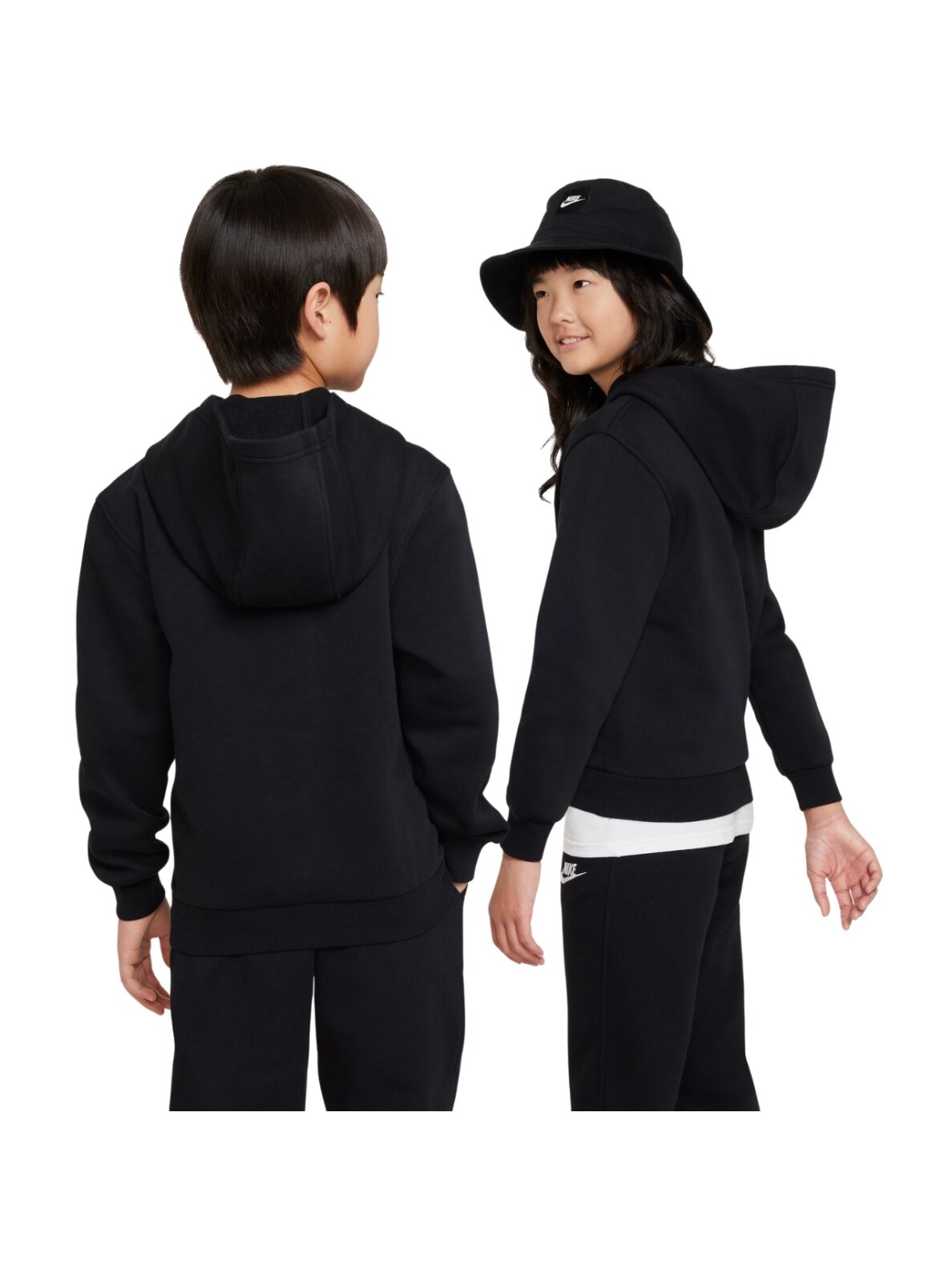 Džemperis vaikams Nike Sportswear Club Fleece juoda FD3000 010 1 Džemperis vaikams Nike Sportswear Club Fleece juoda FD3000 010 1