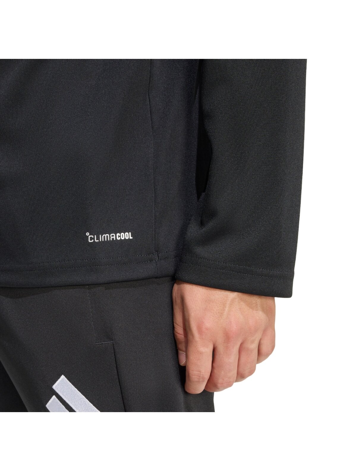Adidas Entrada 26 Training Top vyrams juoda JZ6658 4 Adidas Entrada 26 Training Top vyrams juoda JZ6658 4