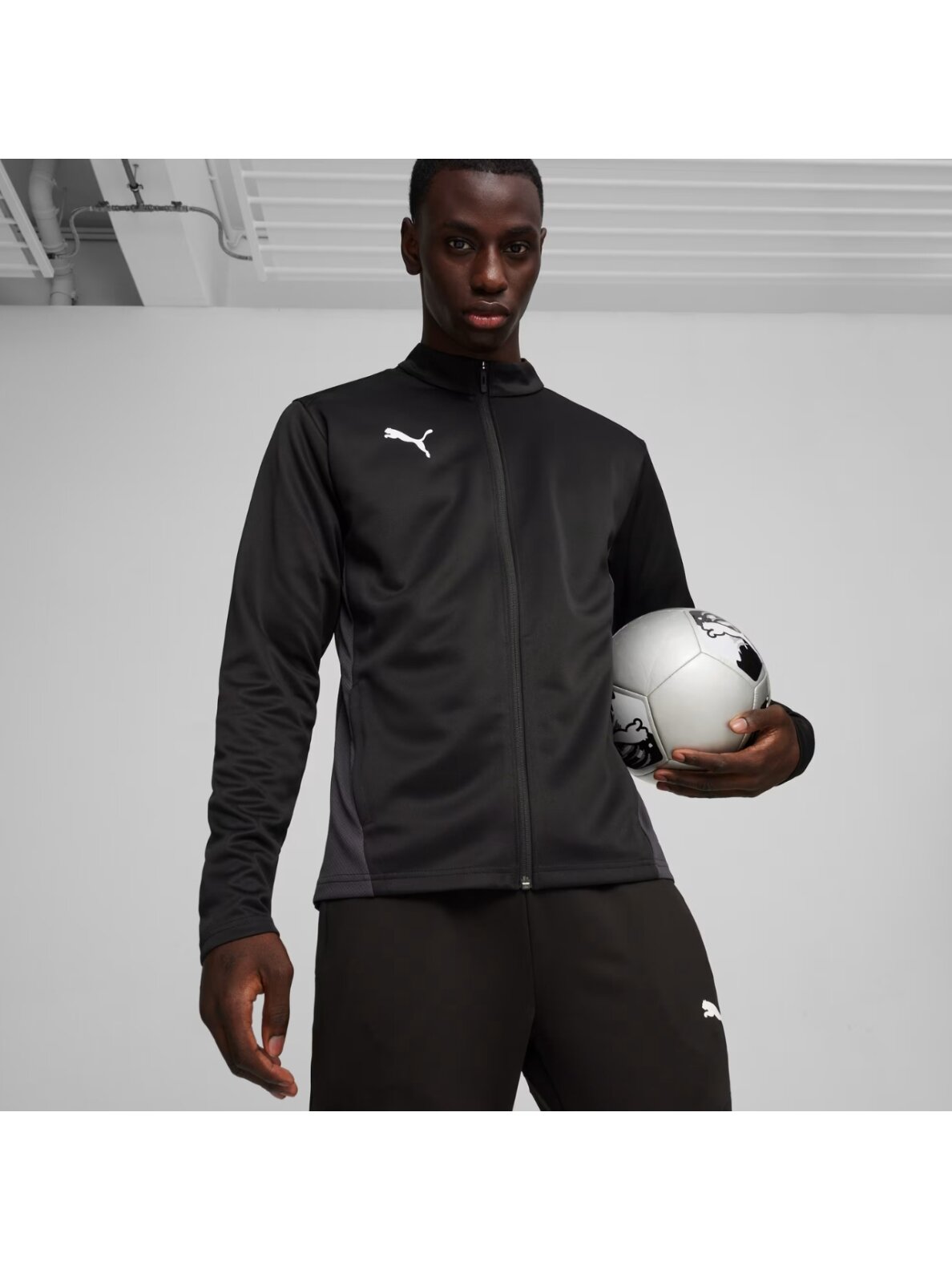 Puma TeamGoal Training Jacket vyrams juoda 658633 03 2 Puma TeamGoal Training Jacket vyrams juoda 658633 03 2