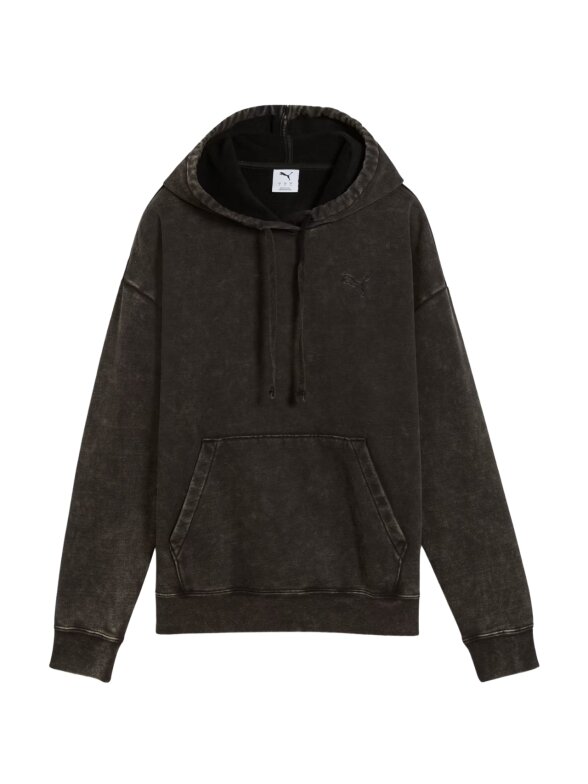 Puma moterims ESS Elevated Relaxed Wash Hoodie džemperis juodas 688103 01 1