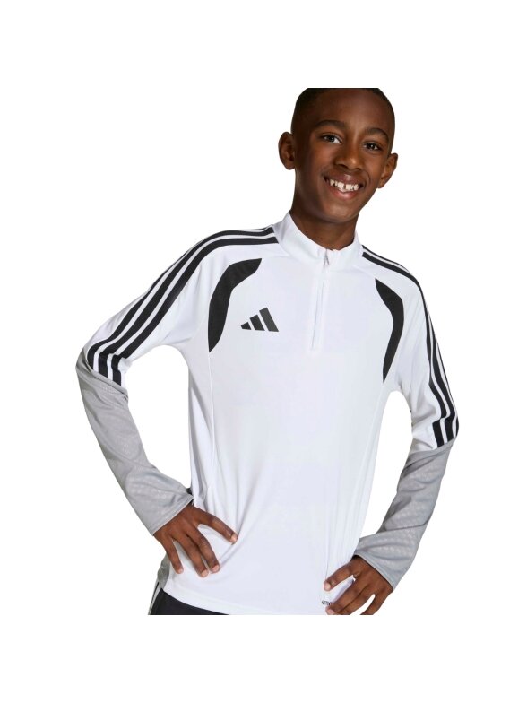 Adidas Tiro 26 Competition Training Top vaikams balto-pilka KA7577 4 Adidas Tiro 26 Competition Training Top vaikams balto-pilka KA7577 4