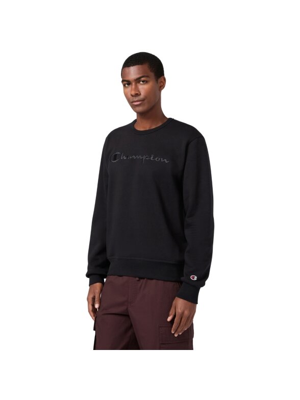 Džemperis vyriškas Champion Crewneck megztinis juodas 220272 KK001 Džemperis vyriškas Champion Crewneck megztinis juodas 220272 KK001