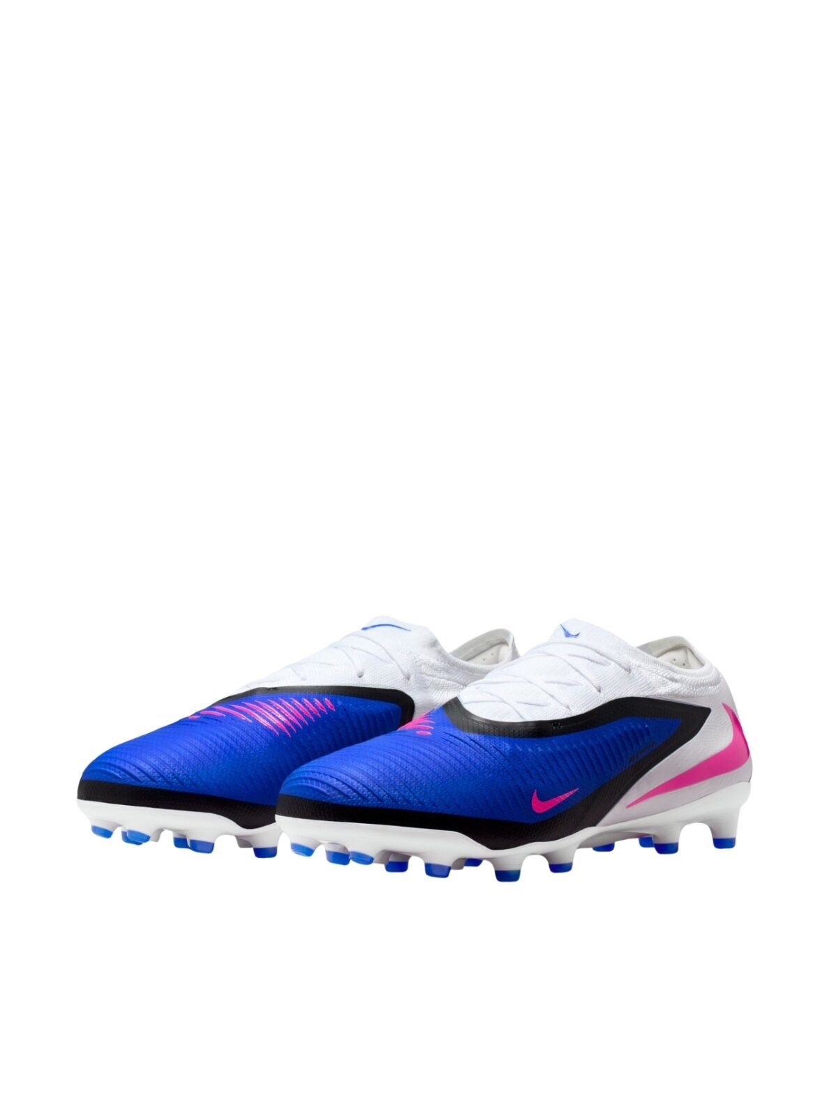 Nike Phantom 6 Low PRO AG-PRO HQ2317 446 futbolo bateliai 1 Nike Phantom 6 Low PRO AG-PRO HQ2317 446 futbolo bateliai 1
