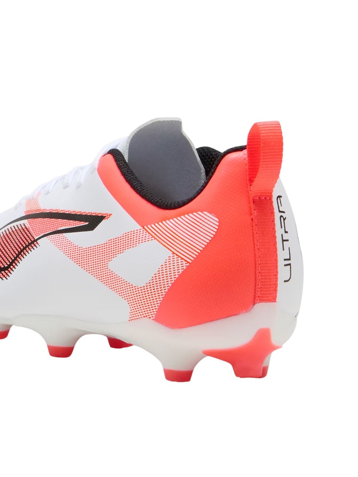 Puma Ultra 5 Match+ FG/AG futbolo bateliai vyrams 108162 01 2 Puma Ultra 5 Match+ FG/AG futbolo bateliai vyrams 108162 01 2