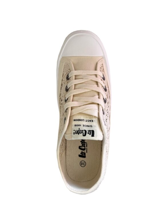 Lee Cooper moteriški batai, smėlio spalvos LCW-23-44-1620LA 1 Lee Cooper moteriški batai, smėlio spalvos LCW-23-44-1620LA 1