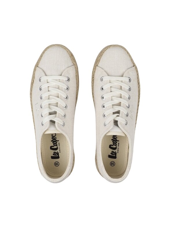 Lee Cooper moteriški batai, smėlio spalvos LCW-25-02-3284LA 3 Lee Cooper moteriški batai, smėlio spalvos LCW-25-02-3284LA 3