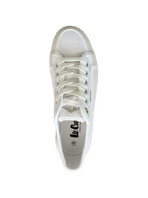 Lee Cooper moteriški batai balti LCW-24-02-2117LA 1 Lee Cooper moteriški batai balti LCW-24-02-2117LA 1