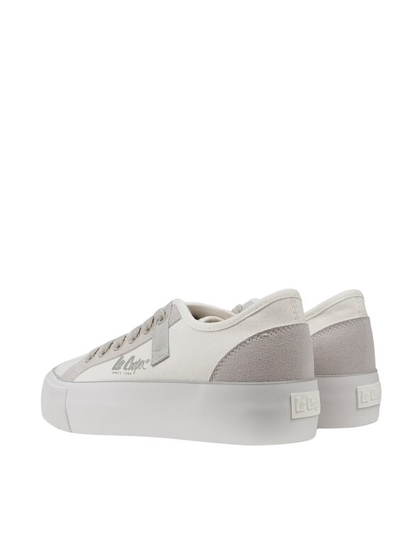 Lee Cooper moteriški batai balti LCW-25-31-3479LA 2 Lee Cooper moteriški batai balti LCW-25-31-3479LA 2