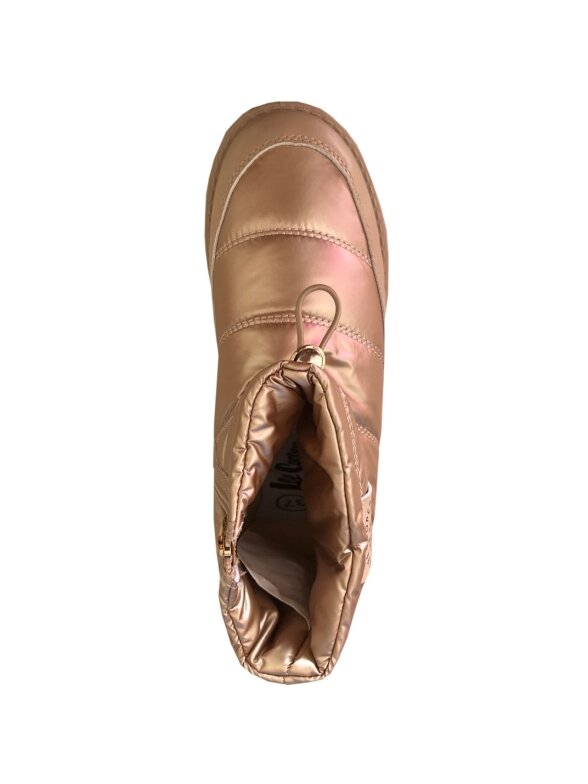 Lee Cooper moteriški batai auksiniai LCJ-23-44-1965LA 1 Lee Cooper moteriški batai auksiniai LCJ-23-44-1965LA 1