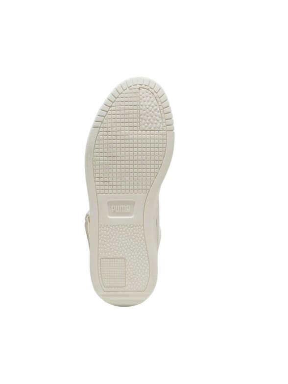 Puma Carina Street Mid WTR moterims kremini avalynė 398050 02 6 Puma Carina Street Mid WTR moterims kremini avalynė 398050 02 6