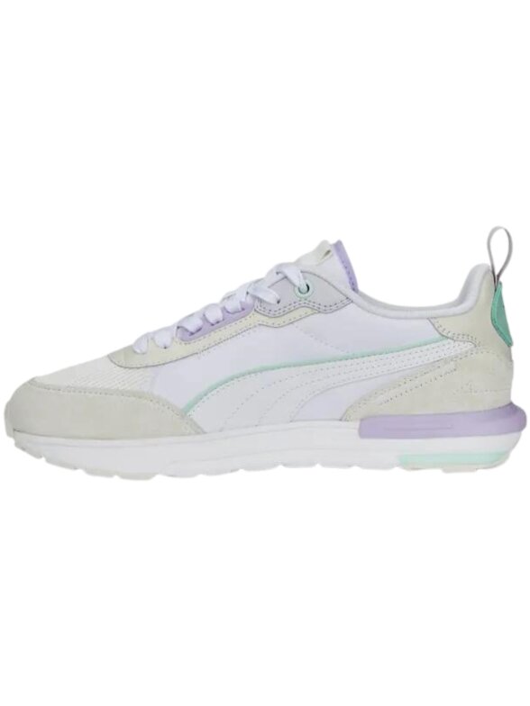 Puma R22 moteriški batai smėlio spalvos-violetinė-balta 383462 25 2 Puma R22 moteriški batai smėlio spalvos-violetinė-balta 383462 25 2