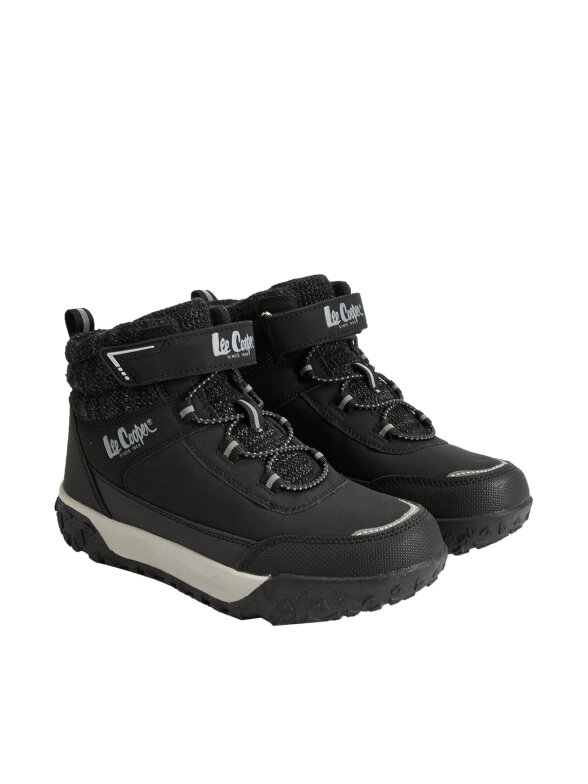 Lee Cooper vaikiški batai juodi LCJ-25-01-3759K 1 Lee Cooper vaikiški batai juodi LCJ-25-01-3759K 1