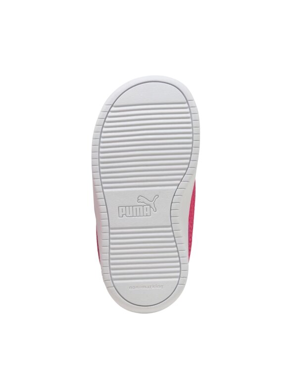Puma Rickie Classic V Inf vaikiški batai, balti ir rožiniai 394254 24 5 Puma Rickie Classic V Inf vaikiški batai, balti ir rožiniai 394254 24 5