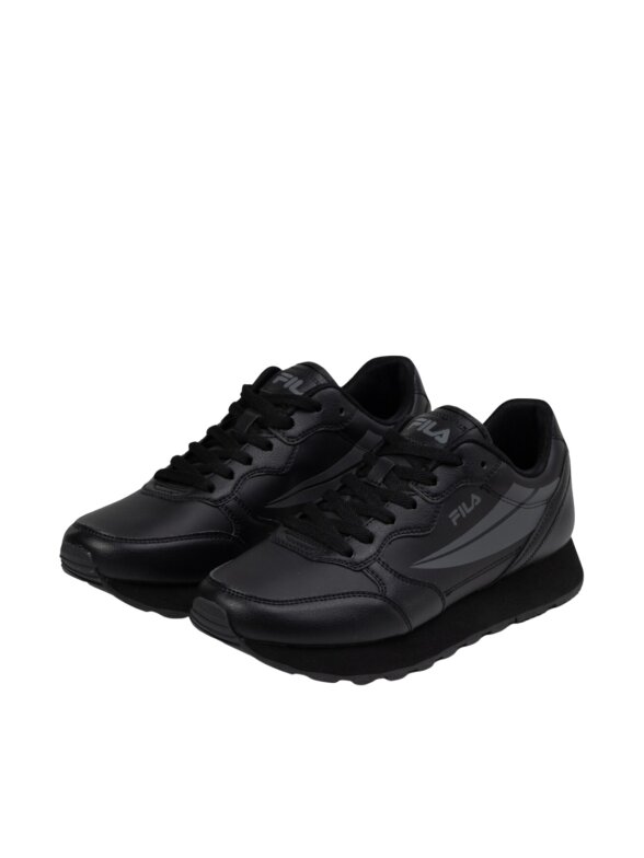 Fila Hypert P vyriški batai juodi FFM0441 83167 1