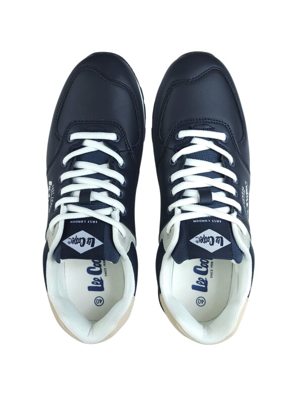 Lee Cooper vyriški batai, juodi ir tamsiai mėlyni LCJ-23-31-3075M 3 Lee Cooper vyriški batai, juodi ir tamsiai mėlyni LCJ-23-31-3075M 3