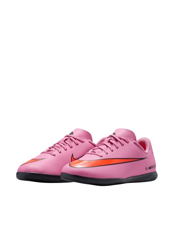 Nike Mercurial Vapor 16 Club IC FQ8289 600 vaikiški futbolo bateliai 1 Nike Mercurial Vapor 16 Club IC FQ8289 600 vaikiški futbolo bateliai 1