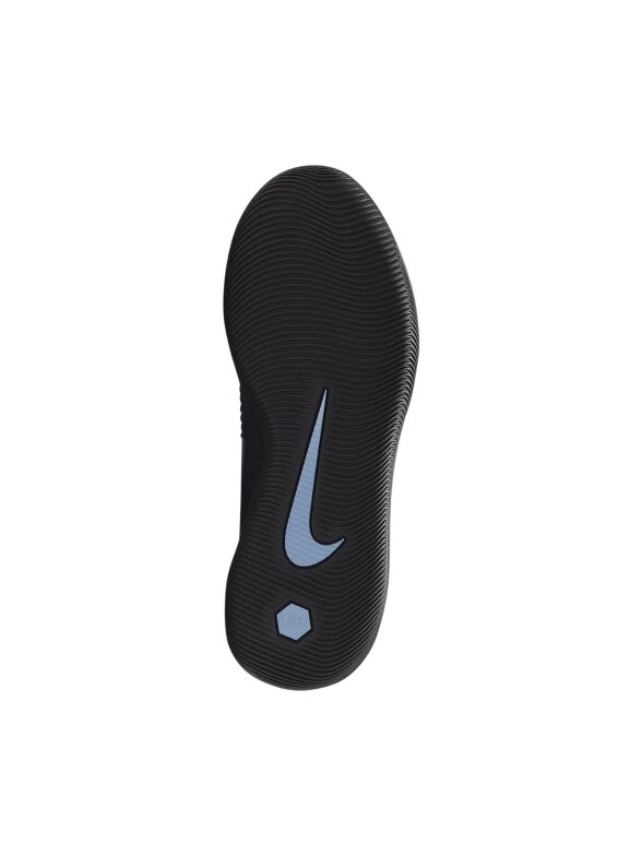 Nike Phantom 6 Low Academy IC futbolo bateliai vaikams, juodi 5 Nike Phantom 6 Low Academy IC futbolo bateliai vaikams, juodi 5