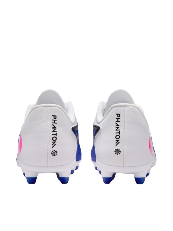 Nike Phantom 6 Low Club FG/MG HM9202 446 vaikiški futbolo bateliai 2 Nike Phantom 6 Low Club FG/MG HM9202 446 vaikiški futbolo bateliai 2