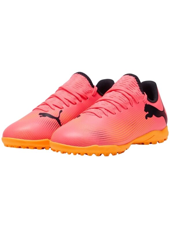 Puma Future 7 Play TT 107737 03 vaikiški futbolo bateliai 1 Puma Future 7 Play TT 107737 03 vaikiški futbolo bateliai 1