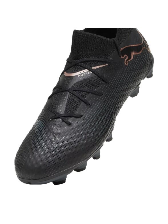 Puma Future 7 Pro FG/AG 107728 02 vaikiški futbolo bateliai 1 Puma Future 7 Pro FG/AG 107728 02 vaikiški futbolo bateliai 1