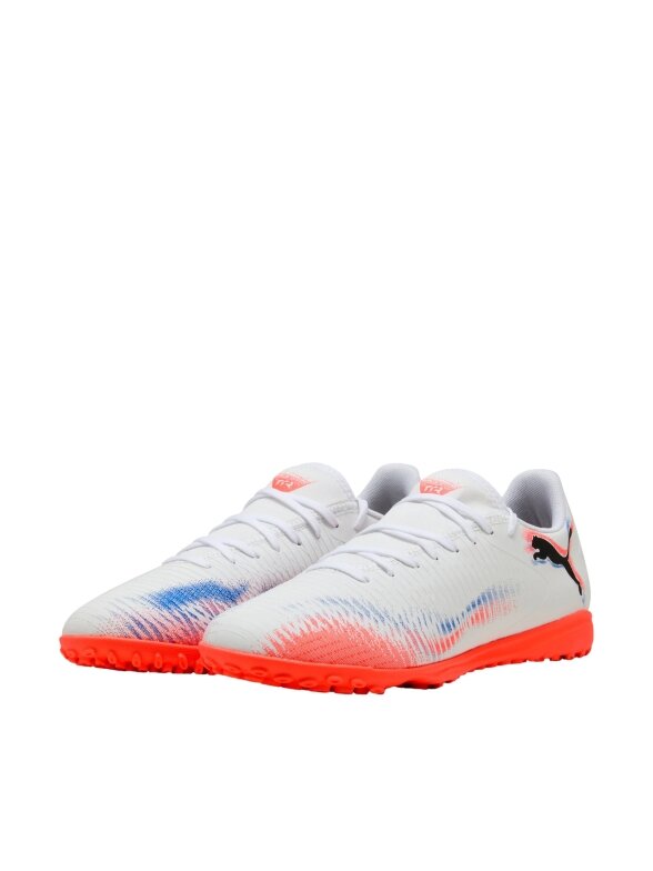 Puma Future 8 Play TT 108605 01 futbolo bateliai 1 Puma Future 8 Play TT 108605 01 futbolo bateliai 1