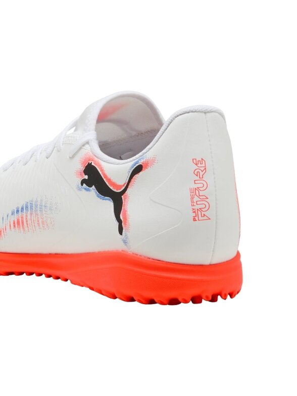 Puma Future 8 Play TT 108605 01 futbolo bateliai 2 Puma Future 8 Play TT 108605 01 futbolo bateliai 2