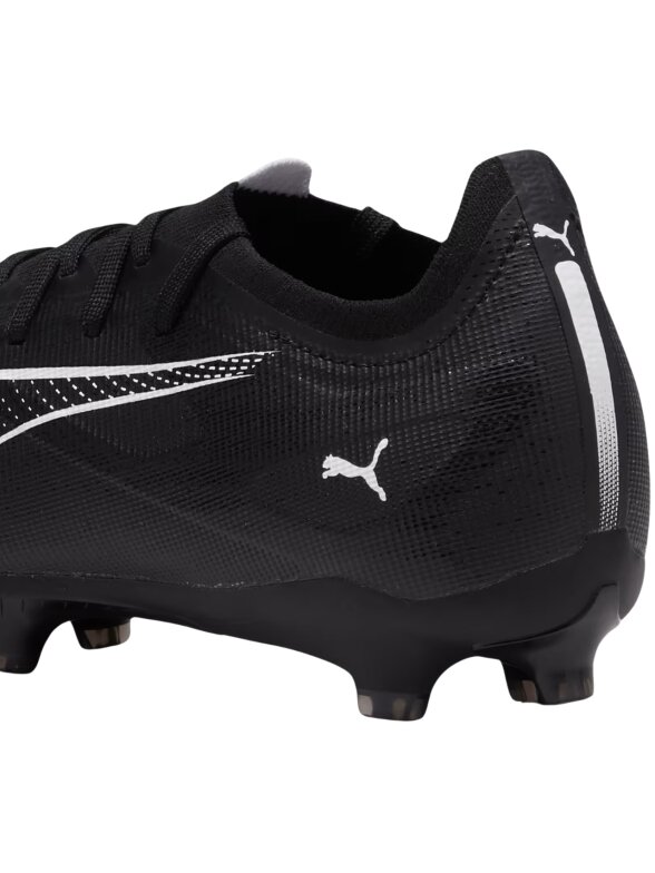 Puma Ultra 5 Match FG/AG futbolo bateliai juodi 107687 02 2 Puma Ultra 5 Match FG/AG futbolo bateliai juodi 107687 02 2
