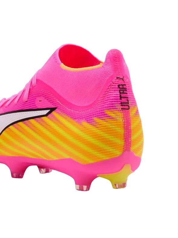 Puma Ultra 6 Match+ FG/AG 108702 05 futbolo bateliai 2 Puma Ultra 6 Match+ FG/AG 108702 05 futbolo bateliai 2