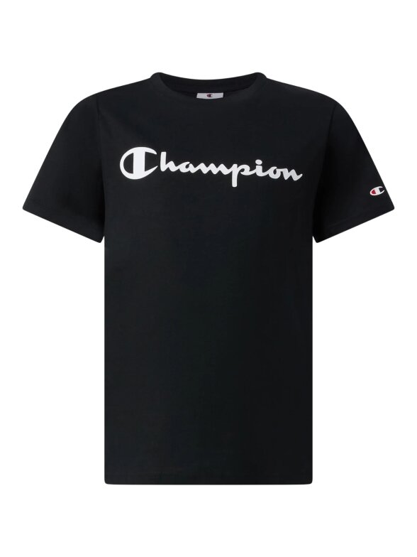 Champion vaikiški marškinėliai SS Tee, juodi 307322 KK001 1 Champion vaikiški marškinėliai SS Tee, juodi 307322 KK001 1