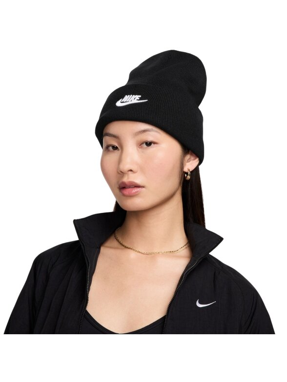Nike Peak kepurė juoda HF0186 010 Nike Peak kepurė juoda HF0186 010