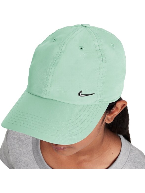 Nike Dri-Fit Club kepurė su snapeliu vaikams mėtinė FB5064 394 5 Nike Dri-Fit Club kepurė su snapeliu vaikams mėtinė FB5064 394 5