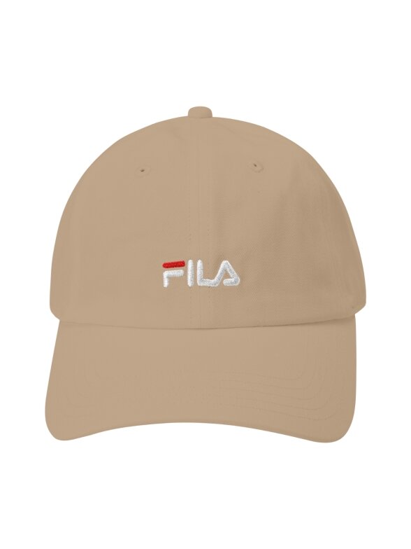 Fila Faridokt Dad kepuraitė smėlio spalvos FCU0139 70061 2 Fila Faridokt Dad kepuraitė smėlio spalvos FCU0139 70061 2