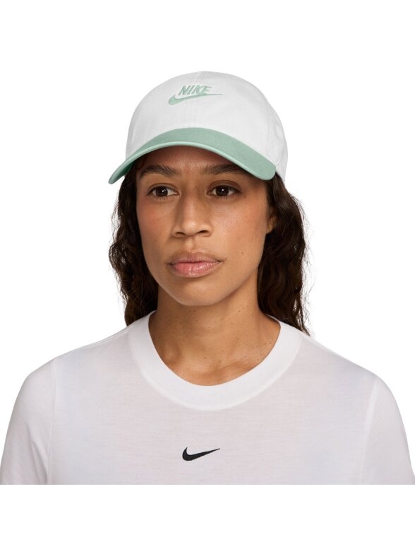 Nike Club kepurė su snapeliu balta-mėtinė FB5368 105