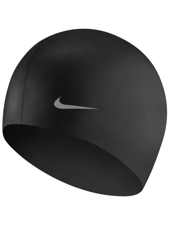 Nike Os Solid Junior plaukimo kepuraitė juoda TESS0106-001 Nike Os Solid Junior plaukimo kepuraitė juoda TESS0106-001
