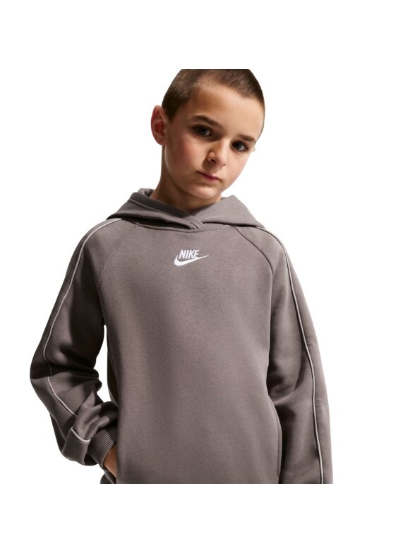 Nike Sportswear Club Fleece sportiniai kostiumai vaikams, pilki HQ9318 289 2 Nike Sportswear Club Fleece sportiniai kostiumai vaikams, pilki HQ9318 289 2