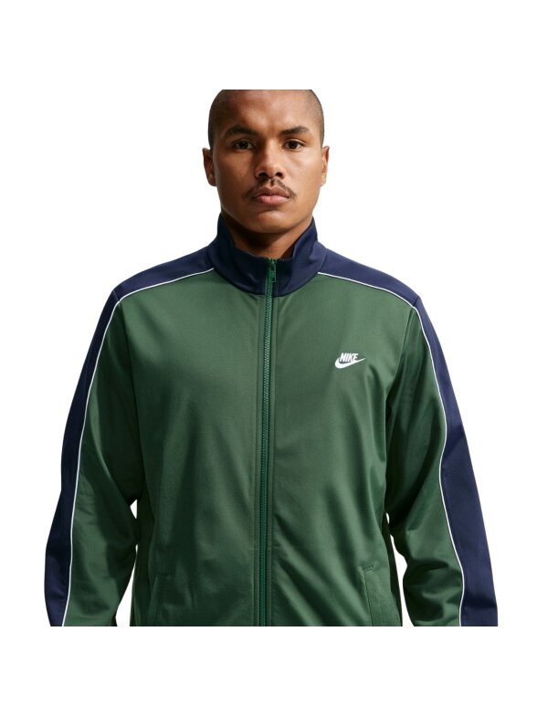 Nike Sportswear Club vyriškas sportinis kostiumas žalias HV1444 324 2 Nike Sportswear Club vyriškas sportinis kostiumas žalias HV1444 324 2