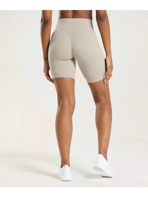 Gymshark šortai moterims smėlio 1 Gymshark šortai moterims smėlio 1
