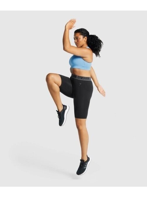 Gymshark šortai moterims juodi 2 Gymshark šortai moterims juodi 2