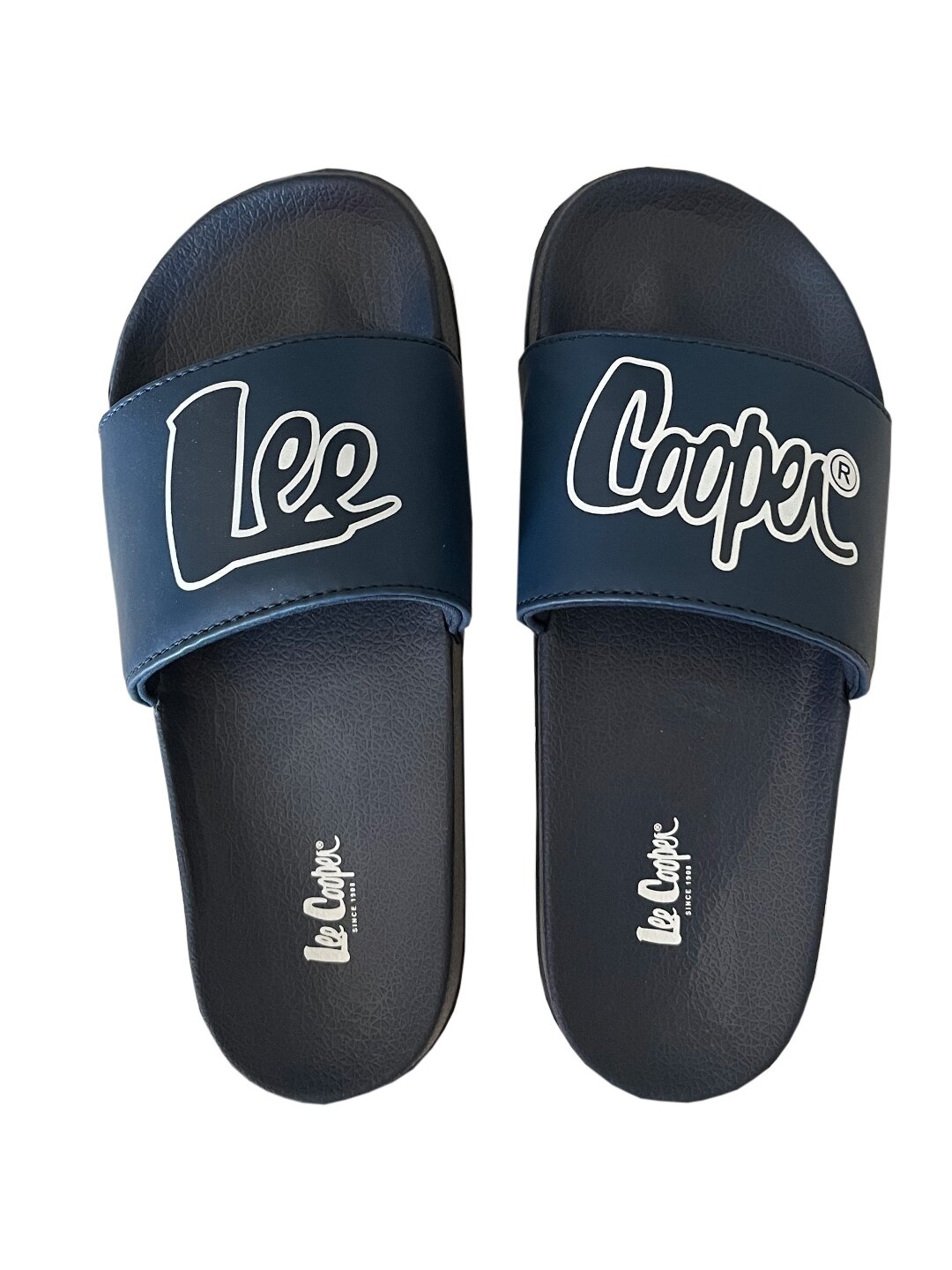 Lee Cooper moteriškos šlepetės, tamsiai mėlynos ir baltos LCW-24-42-2480LA Lee Cooper moteriškos šlepetės, tamsiai mėlynos ir baltos LCW-24-42-2480LA