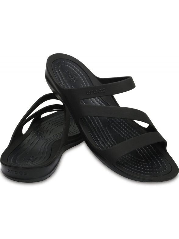 Crocs Swiftwater Sandal moteriškos šlepetės W juodos 203998 060 4 Crocs Swiftwater Sandal moteriškos šlepetės W juodos 203998 060 4