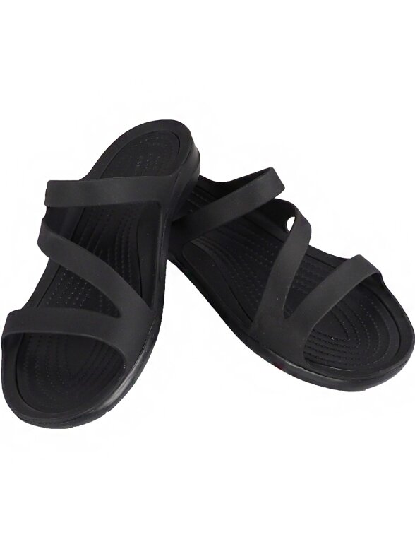 Crocs Swiftwater Sandal moteriškos šlepetės W juodos 203998 060 Crocs Swiftwater Sandal moteriškos šlepetės W juodos 203998 060
