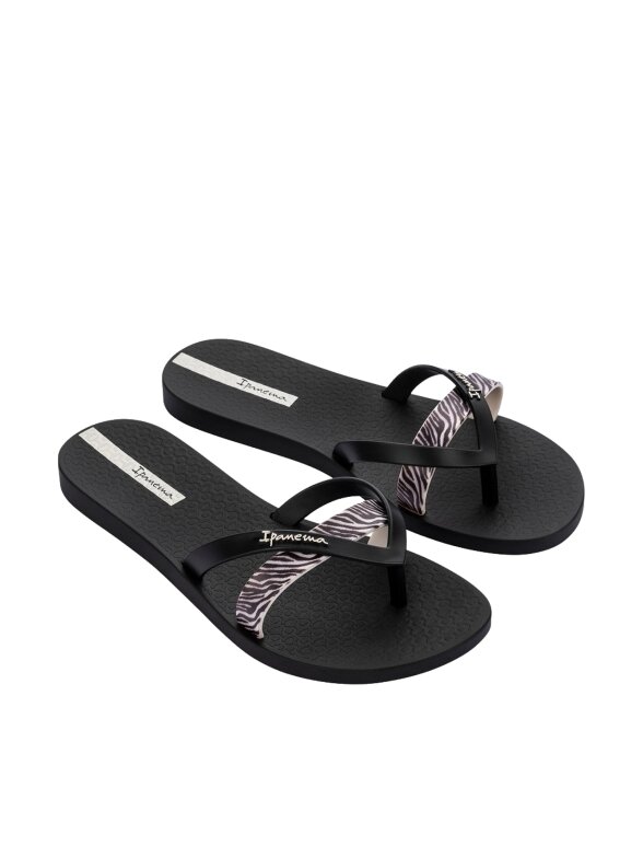 Ipanema Kirei Chic moterims šlepetės juodos 83673-BN986 1 Ipanema Kirei Chic moterims šlepetės juodos 83673-BN986 1