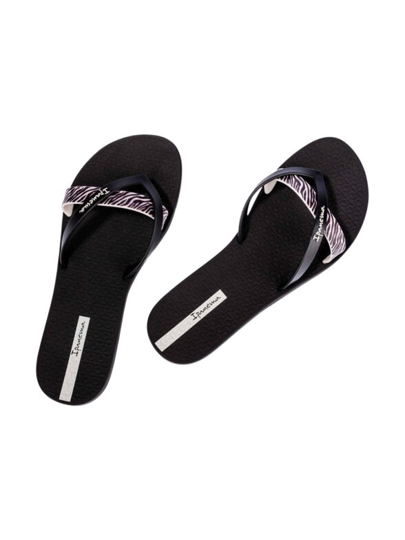 Ipanema Kirei Chic moterims šlepetės juodos 83673-BN986 3 Ipanema Kirei Chic moterims šlepetės juodos 83673-BN986 3