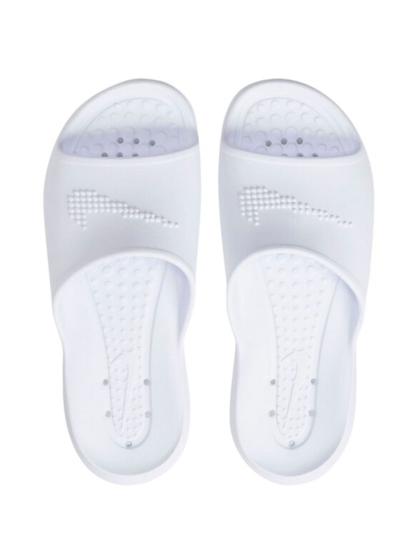 Nike Victori One Slide moteriškos šlepetės baltos CZ7836 100 1 Nike Victori One Slide moteriškos šlepetės baltos CZ7836 100 1